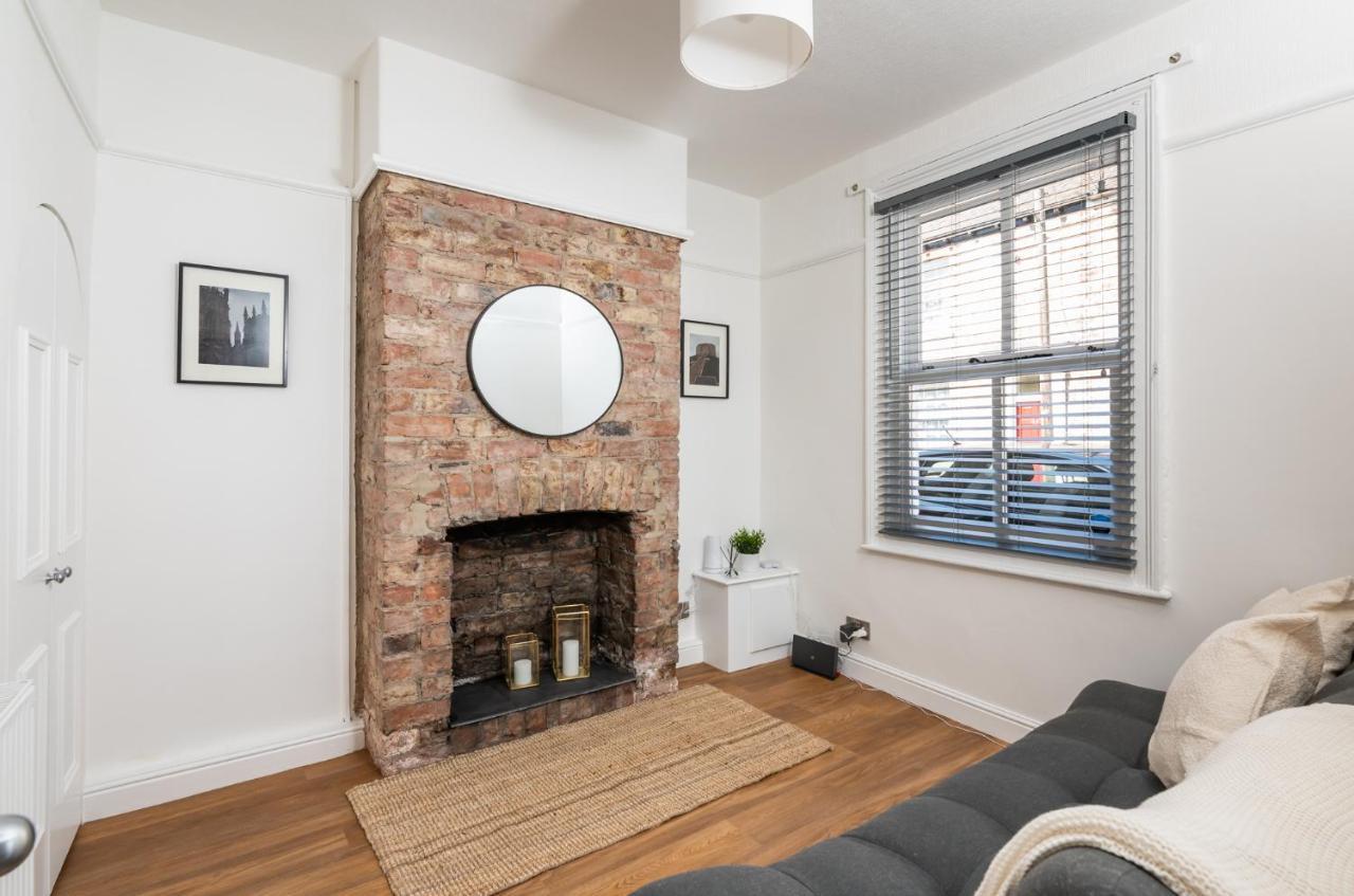 Stylish, Centrally Located Terrace - Pass The Key York Exterior foto